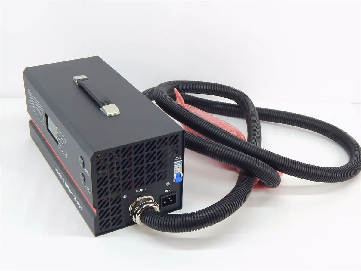 Зарядное устройство (ADY6101) для тележек CBD20R-II Li-ion 24V/100A (Charger 35206000138) — фото 6