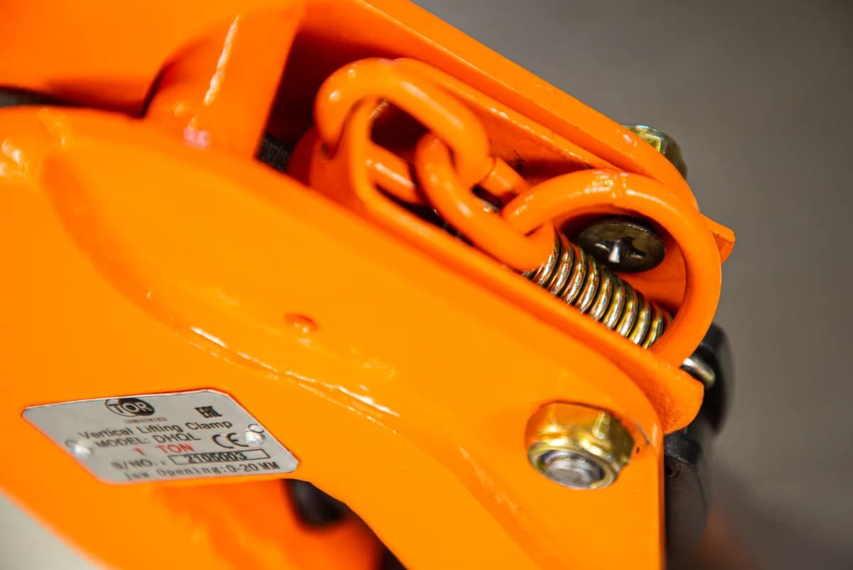 Захват вертикальный TOR DHQL (г/п 1,0 т, лист 0-22 мм) — фото 3